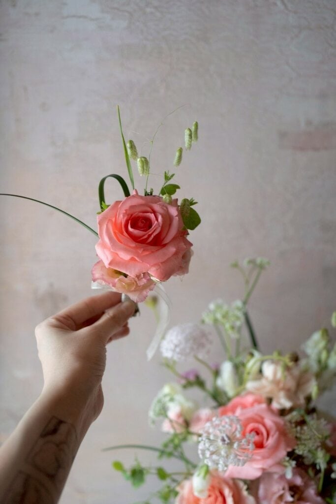 鮮花胸花